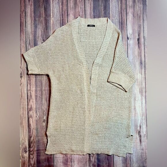 geegee Sweaters - GeeGee Women’s M L Knit Cream Cardigan Sweater Cuffed Short Sleeves